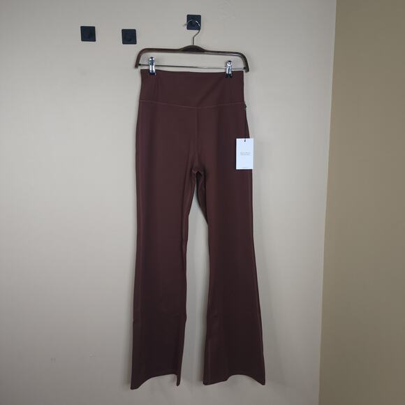 Girlfriend Collective Compressive Flare Legging in Cocoa Bean Size L - Picture 1 of 8